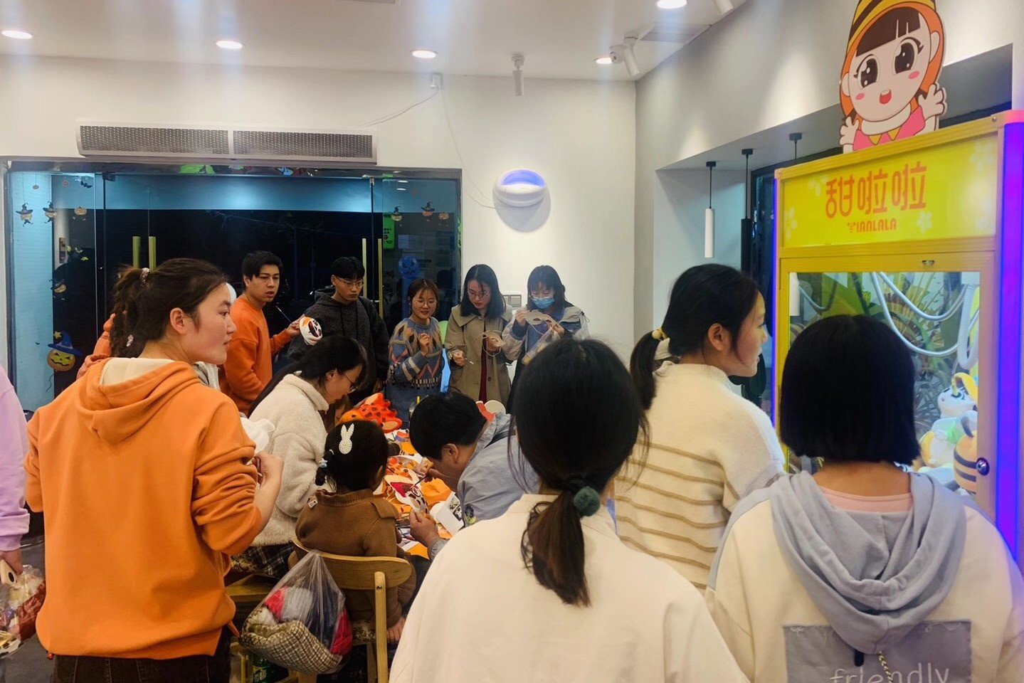 揭秘 | 甜啦啦萬圣節魔法快閃店神秘亮相! 揭秘 | 甜啦啦萬圣節魔法快閃店神秘亮相!